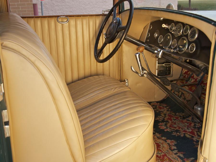  Duesenberg J383/2402 Limousine by Willoughby 1930 года  (фото 8 из 16)